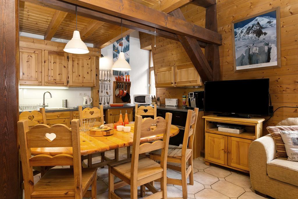 Apartment Vila 1 - Cosy Central Chamonix Loft Ngoại thất bức ảnh